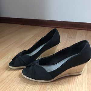 Black wedge shoes – size 9